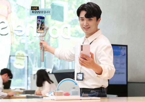 삼성 디지털프라자의 새 이름 삼성스토어, 농아인 고객 위한 전문 수어 상담 서비스 운영